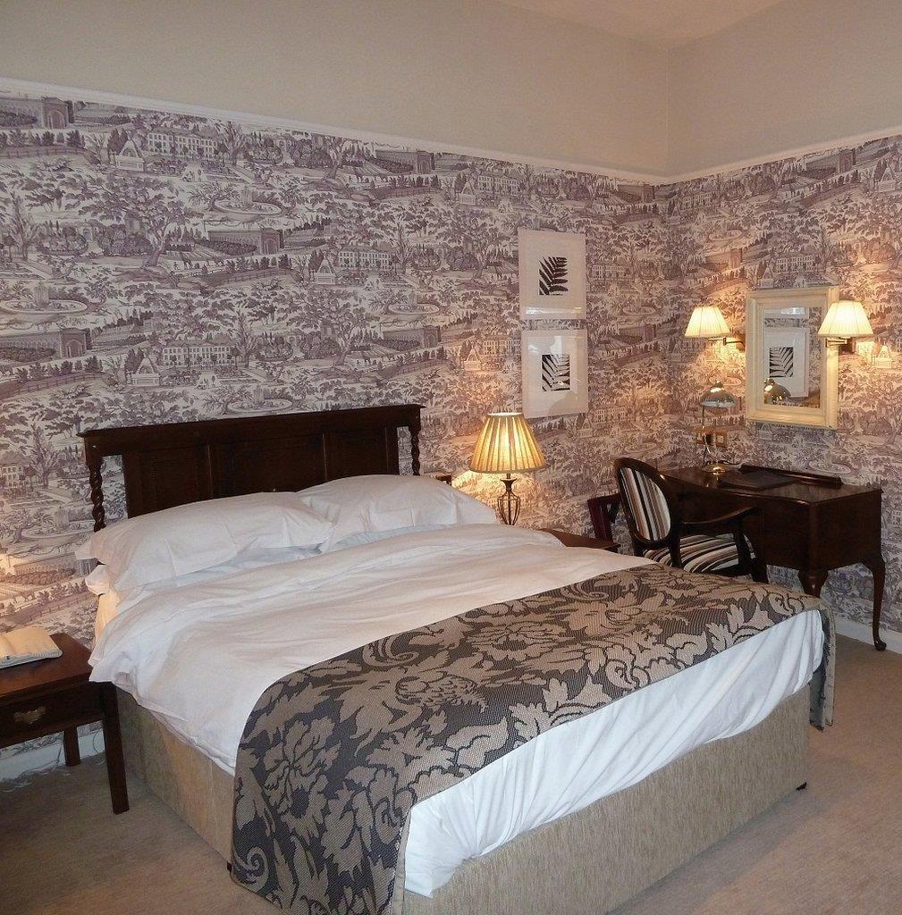 The Fleece At Cirencester Room photo A bedroom at the hotel