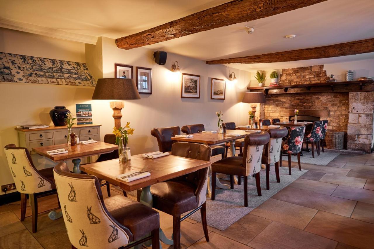 The Fleece At Cirencester Exterior photo The interior of the restaurant
